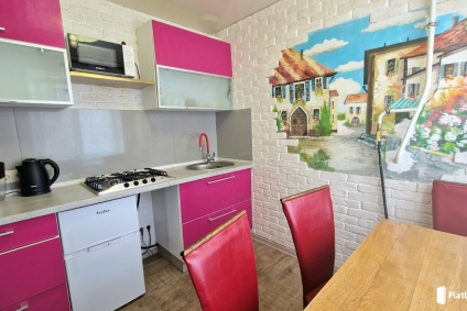 Двухкомнатная квартира студия в центре