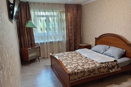 Чистая, уютная квартира в тихом месте.