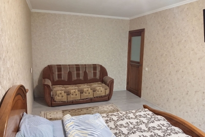 Чистая, уютная квартира в тихом месте.