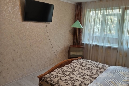 Чистая, уютная квартира в тихом месте.