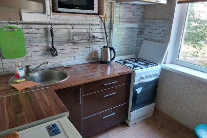 Чистая, непрокуренная квартира в тихом месте.