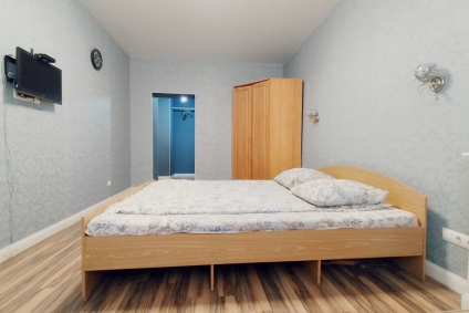 Наличный и безналичный расчет. Часы 40 р