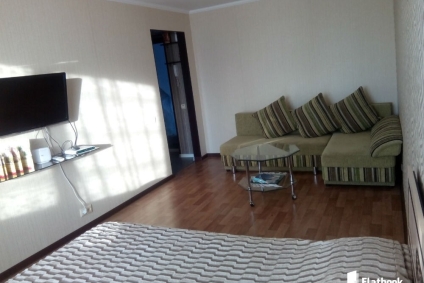 Возле вокзала