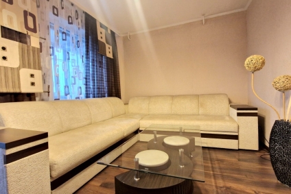 Большая,  просторная четырехкомнатная квартира