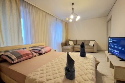 Большая,  просторная четырехкомнатная квартира