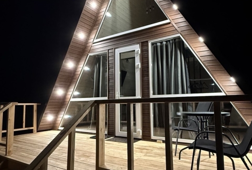 Треугольный дом A-frame район Чёнки